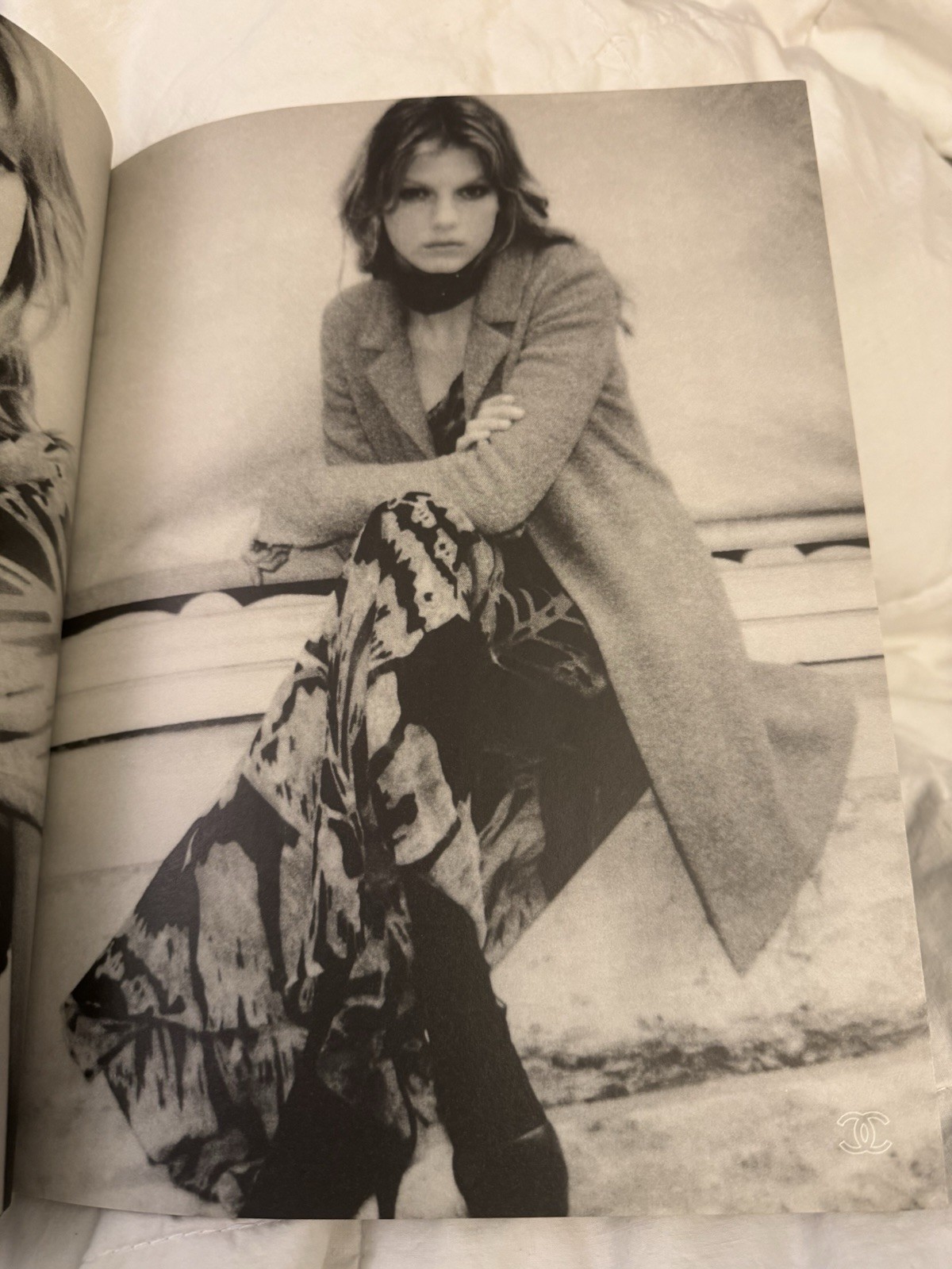 Chanel Lookbook Fall/Winter 2000 model Angela Lindvall Karl Lagerfeld thumbnail 8