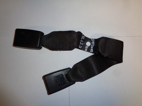 BMW 1 E87 Bj.04-07  Gurtschloss rechts hinten  7069968