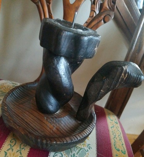 Early VINTAGE HAND CARVED WOODEN CHAMBERSTICK CANDLE HOLDER LOBECO SPAIN 5" - Picture 2 of 12