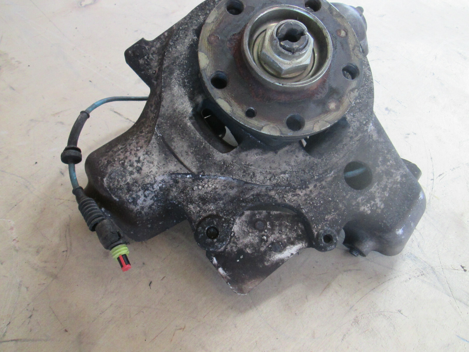 Ferrari 360 / 430 - RH Front- LH Rear Hub Holder / Knuckle -  P/N 179328