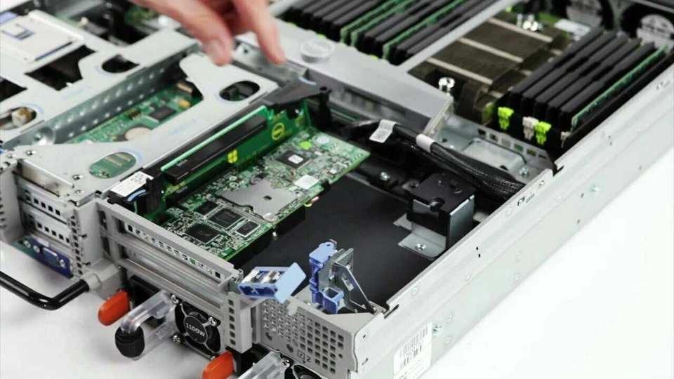 Dell PowerEdge R820 4x Xeon E5-4650 v2 2.40Ghz (1TB DDR3) 16x 1.2TB 10K SAS H710 - Image 3 of 4