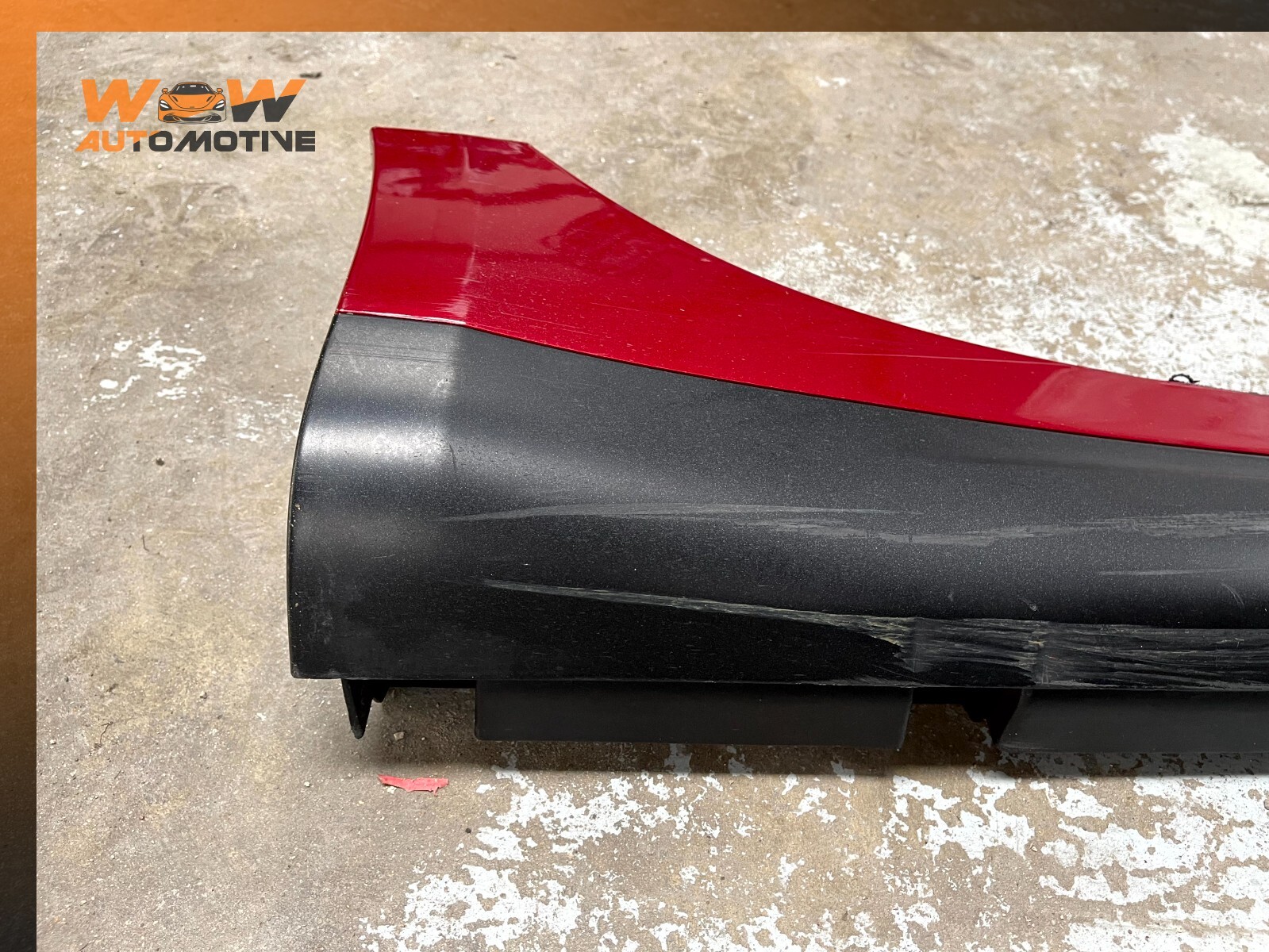 14-20 MASERATI GHIBLI RIGHT SIDE ROCKER PANEL SIDE SKIRT MOLDING RED OEM