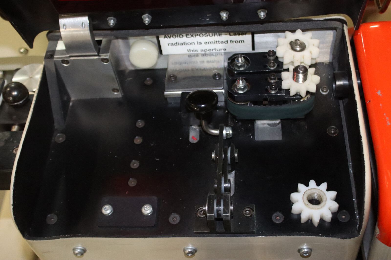 Spectrum Technologies Capri 50 Laser UV Wire Marker Work Station 230V