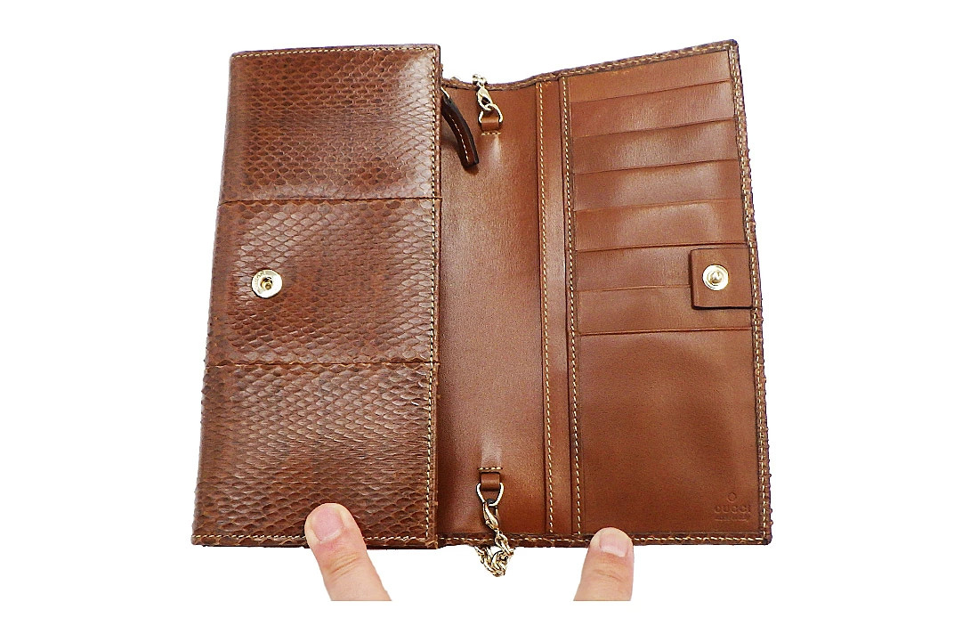 GUCCI Chain wall 170426 Python 5538 with outer bo… - image 6