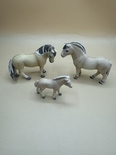 Schleich 13754 und 13753  - Fjordpferd mit Aalstrich - Norweger Familie Fohlen