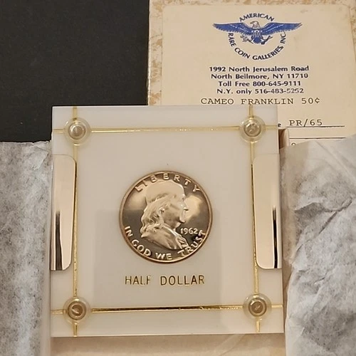 1962 Proof Cameo Franklin 50 Cent Half Dollar in VTG Capital Plastics Slab (1)