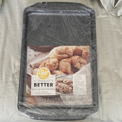 Wilton Bake It Better Medium Non-Stick Black Rectangle Baking Pan 15.25x10.25x0 