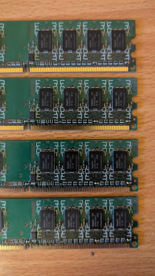 Hynix 4 x 1 GB IRx8 PC2 6400U 666 12 Memory Ram Ref 00212 - Image 3 of 4