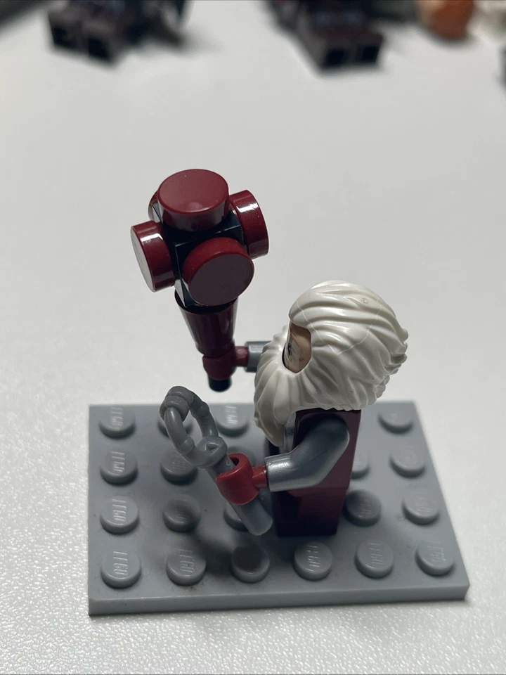 EGO 79018 RED BALIN THE DWARF Minifigure Figure The Hobbit Lonely Mountain NM - Image 4 of 4