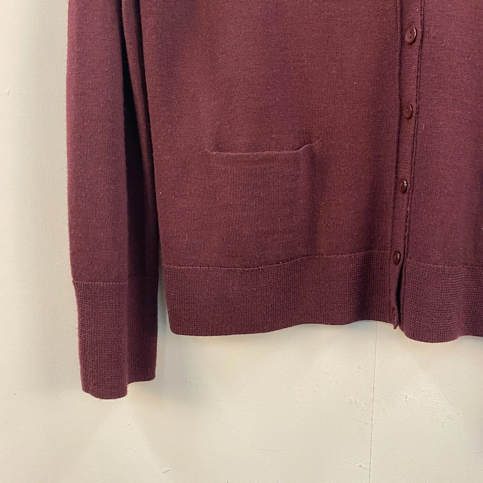 Cárdigan suéter mediano halógeno para mujer Top lana púrpura granate botón cuello en V Foto 4 de 4