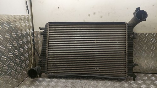 Volkswagen Jetta V 2006 Ladeluftkühler 1K0145803Q Diesel 77kW ART30140