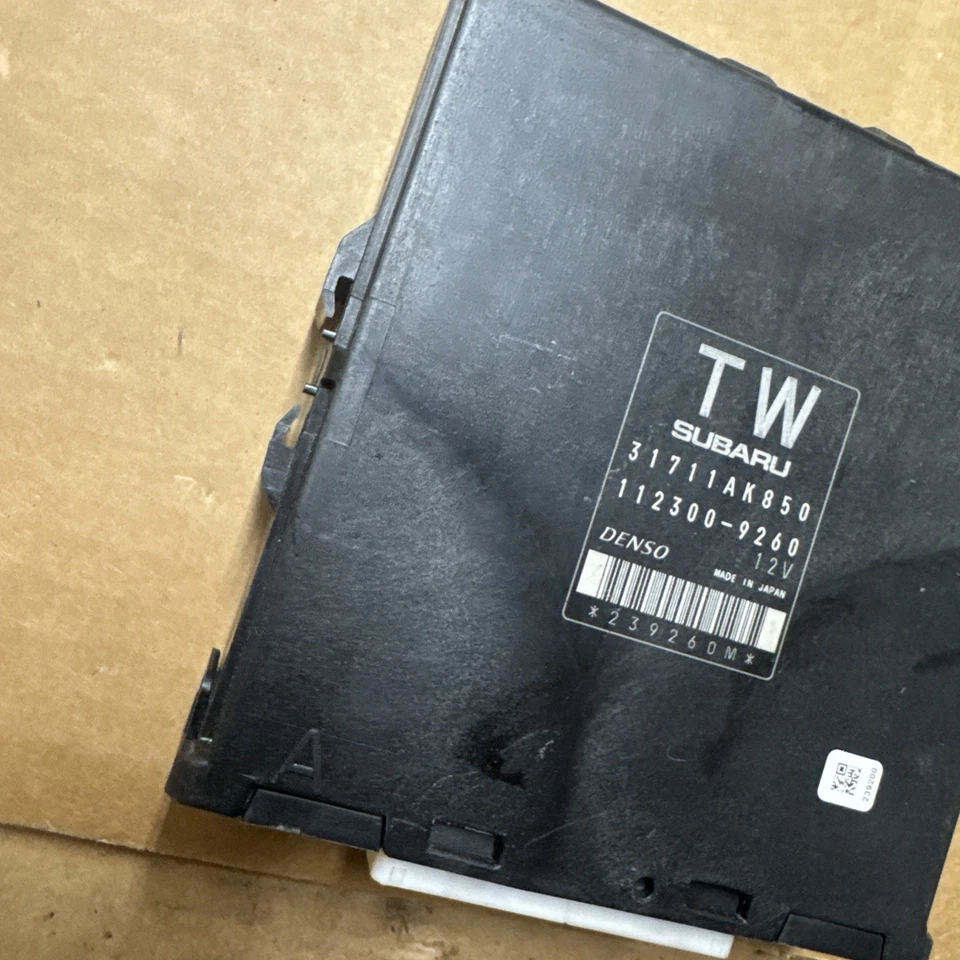 Subaru Outback 2007 2,5 módulo de control de transmisión automática TCM TCU B170 Foto 3 de 4