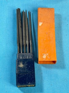 Vintage Nicholson XF 12 Piece 6 1/2 Inch No.2 Round Handle Needle Files W/case