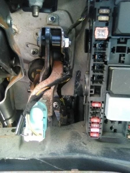 Pedais de freio e gasolina Ford Transit 250 2019 - Imagem 3 de 4