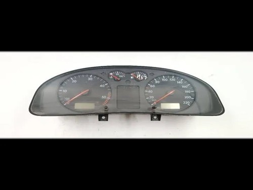 VW PASSAT Variant B5 3B6 Kombiinstrument 110008793023 3B0919861J 1.90 27168542