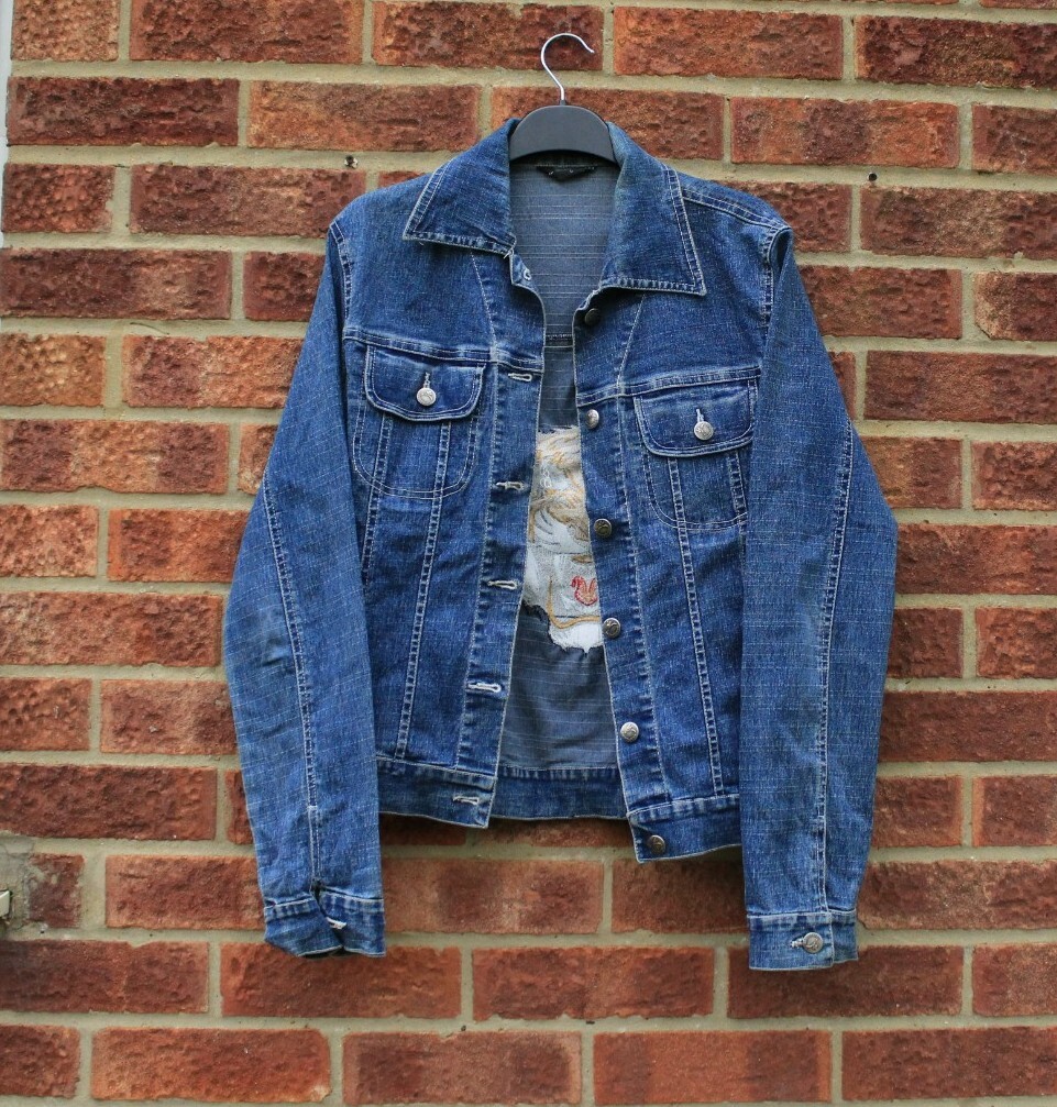 【Vintage】DENIM COAT / JACKET Vtg dark blue denim jacket orange Tiger embroidered back coat cat