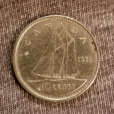 1974 Canada 10 Cent Coin w/ Queen Elizabeth II, Excellent