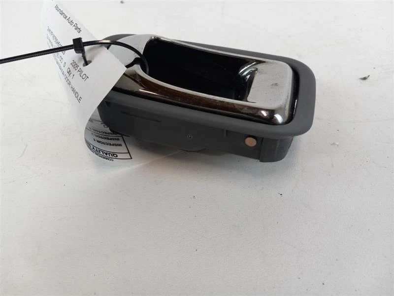 Honda Pilot 2005 manija de puerta interior trasera izquierda Foto 2 de 3