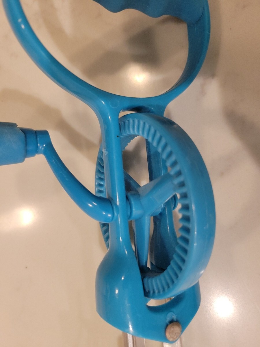 Retro Egg Beater ~ Hand Cranked ~ Teal Throwback ~ | eBay