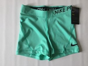 short femme nike pro
