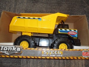tonka classic mighty dump truck