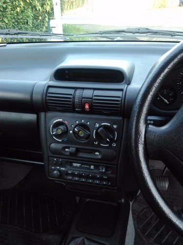 vauxhall corsa 1.4 gls very good condition - Picture 2 of 6
