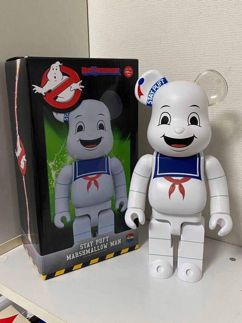 Bearbrick 400% Limited Ghostbusters Marshmallow Man with Box Bearbrick 400% Limited Ghostbusters Marshmallow Man with Box