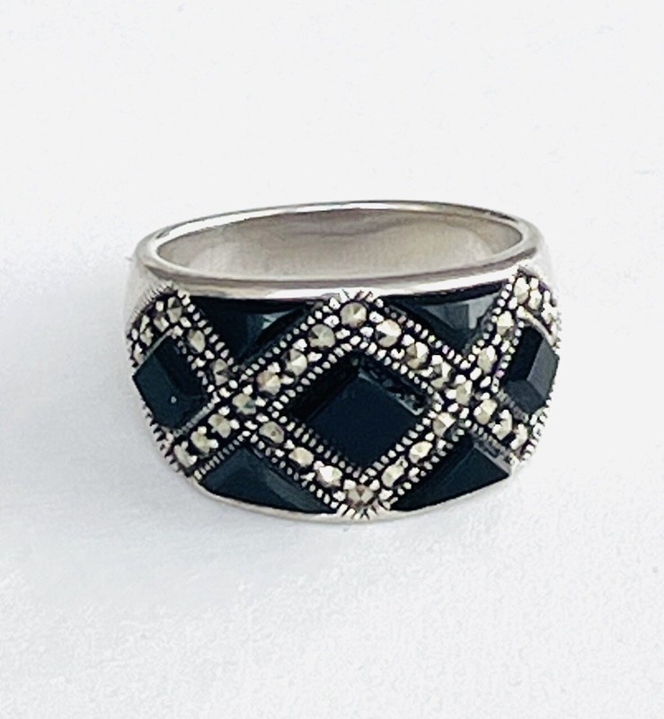Sterling Silver 925 Black Onyx Marcasite Geometric Design Band Ring Size 6-6.25