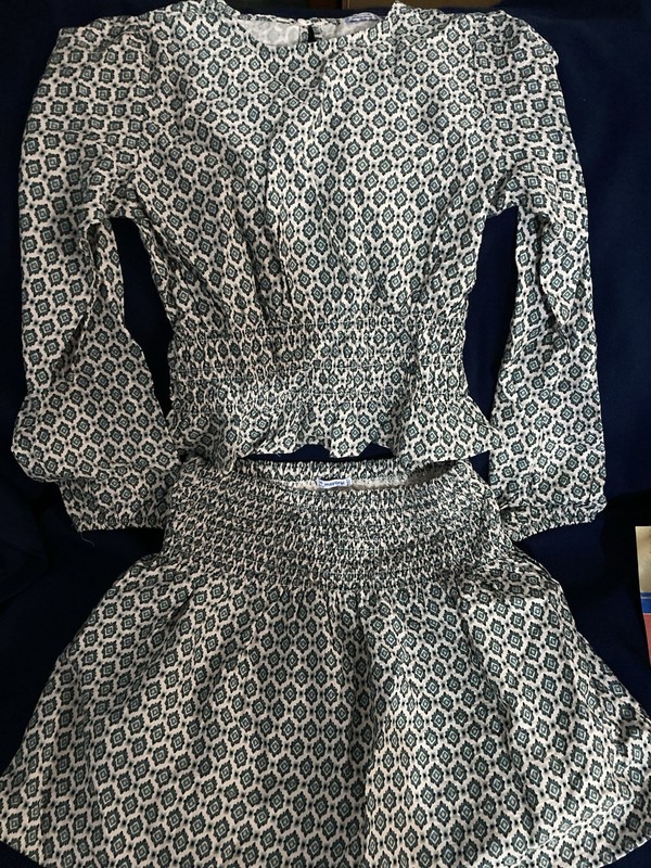 Mayoral Girls Top Skirt Set Size 14 Green Design 2 Piece Set  Smocking Long Sle