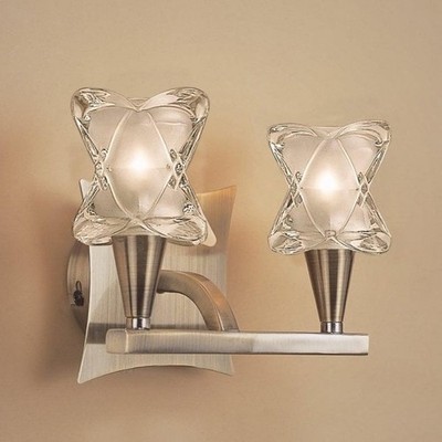 Raffinierte Beleuchtung Mantra IL-M0052 2-flammige Wandlampe geschaltet G9 in Satin Nickel