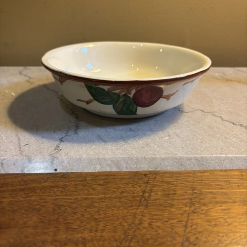 Franciscan Apple 7.5" Serving Bowl California USA Hand Painted Vintage