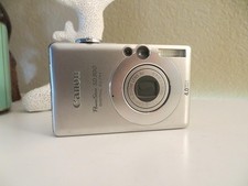 Canon PowerShot Digital ELPH SD300 IXUS 40 4.0MP Digital Camera DEFECTIVE PARTS