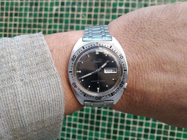 seiko 6106 diver