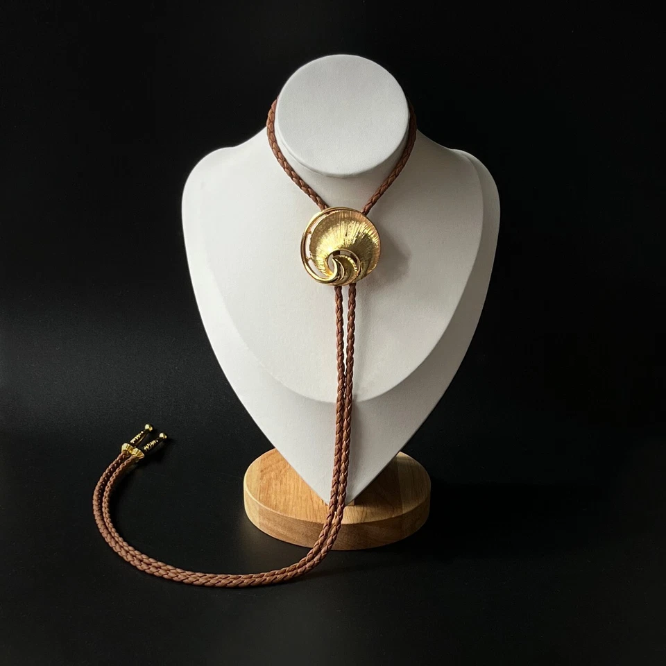 Collar de Boda Occidental Vintage Geométrico Círculo Relieve Patrón Bola Bolo Corbata Foto 2 de 4