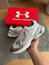 Under Armour Sola UA Weiß Silber Herren Unis...