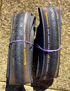 Continental Grand Prix 4 Season 700C 25mm Clincher Tyres Pair Black