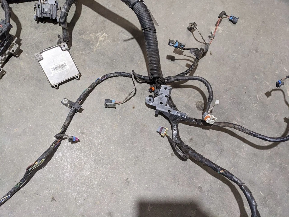 Arnés de cables de motor Tahoe 2007 5,3 L 2x2 1159875 Foto 4 de 4