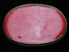 QH15123 VINTAGE 1970s RED GLITTER FASHION OVAL SHAPED BELT BUCKLE