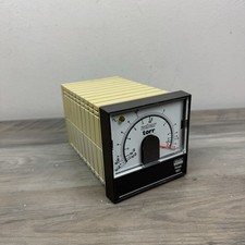 Edwards Pirani Gauge Model 501 MBAR TORR D39517000 Vacuum Gauge Controller Meter