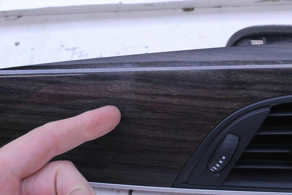 Оригинальный б/у отделочный молдинг вентиляционная решетка для приборной панели BMW 228i M235i F22 2014-2016 годов выпуска - Изображение 3 из 4