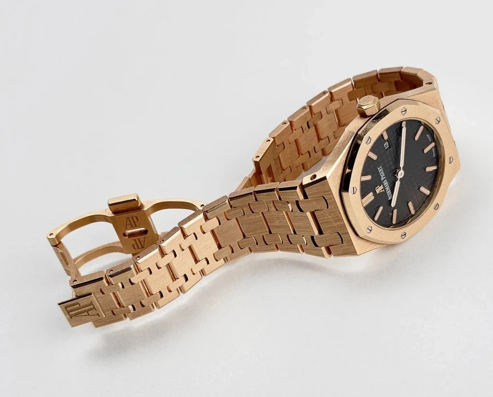 Audemars Piguet Royal Oak 33MM Rose Gold Brown Dial Quartz – 67650OR.OO.1261 - Image 3 of 4