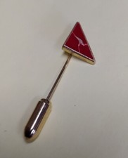 Qantas Airlines Pin Badge Vintage Aviation Gold Tone Australian *FREE UK POST* 