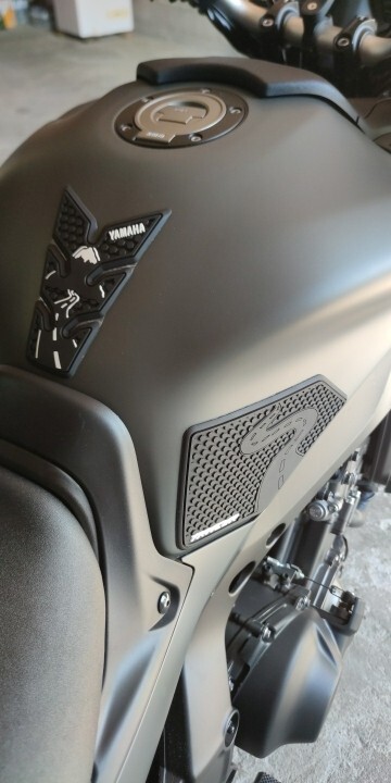 Protége Réservoirs Protection Réservoir Pour Tracer700 Pour Tracer 700 Pour Tracer 7 Pour GT 2020 2021 Moto Autocollants Latéraux Réservoir Carburant Tampon Étanche Caoutchouc(Left And Right