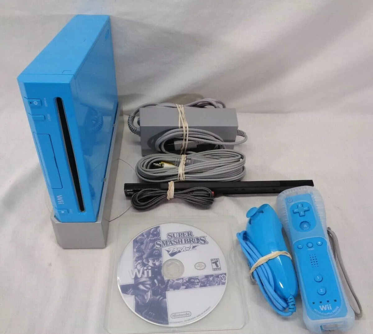 Nintendo Wii Video Game System Console Bundle RVL-101 Blue Motion + Smash  Bros