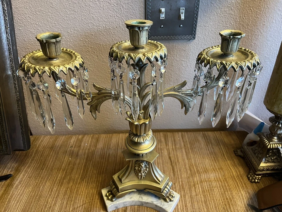 Antigua figura de candelabro francés de heces con base de mármol rara con garras en sus patas Foto 3 de 4