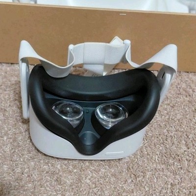 Meta Quest 2 Standalone VR Headset White with Controllers & Original Box