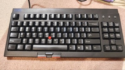 IBM SpaceSaver Keyboard II RT3200 PS2 Connector English Layout