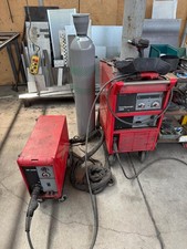 Saldatrice Fronius VarioSynergic 3400 con trainafilo VR 3300 + bombola gas