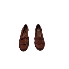 womens hand sewn leather creme puffs short heel loafers.