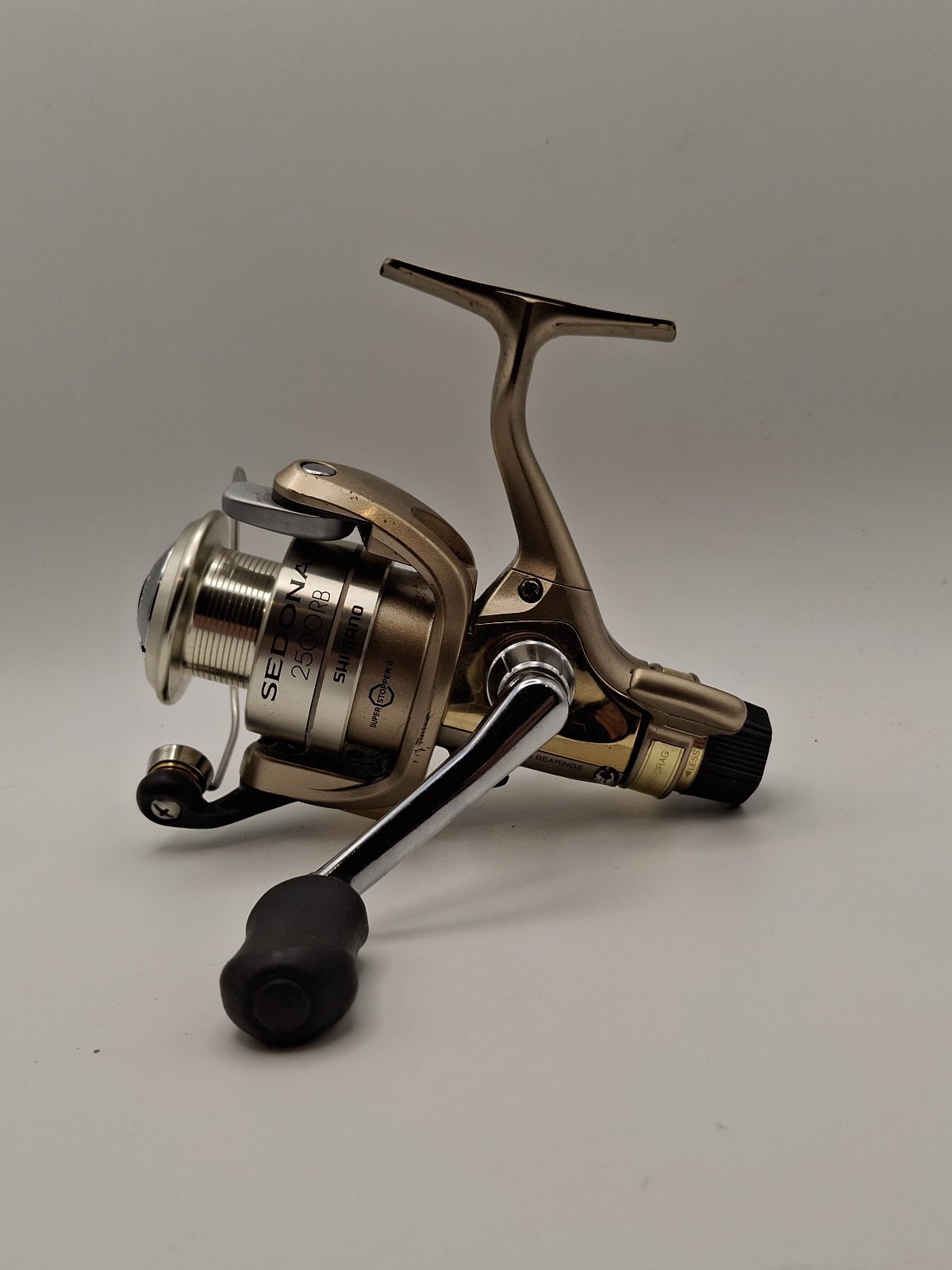 SHIMANO SEDONA  2500RB SPINNING FISHING REEL w/REAR DRAG & F